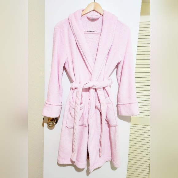 Charter Club Intimates size S Pastel Pink Fuzzy Full Length Robe 2 Big Pockets & - Picture 1 of 9